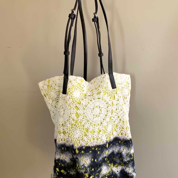 Brand New - ZARA knit tote bag - Picture 2 of 4